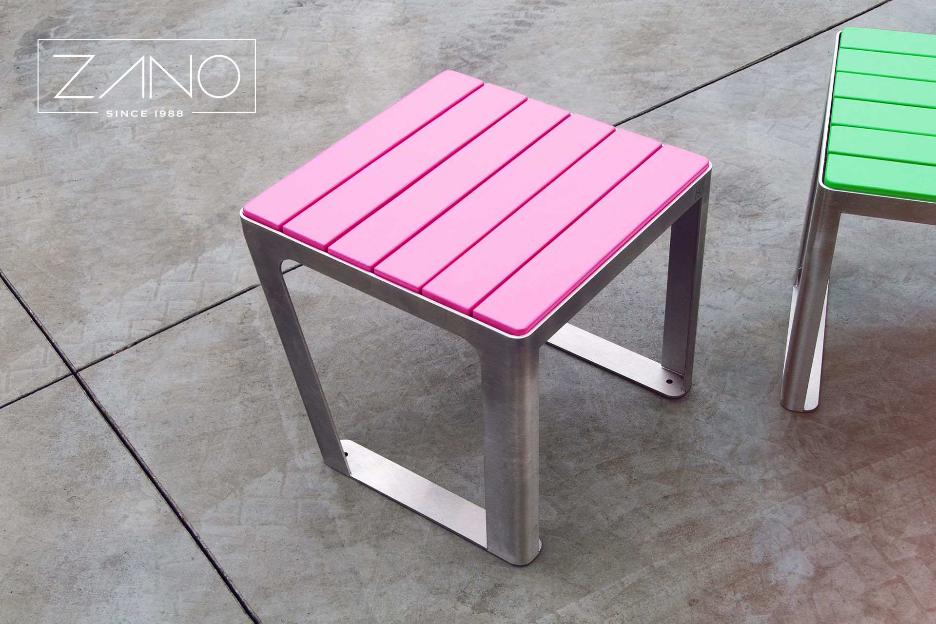 Stainless steel single-seat bench